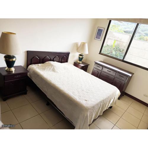 Juego de Dormitorio QueenItemSD12