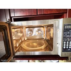 Horno de Microondas Magic Chef ItemSD6