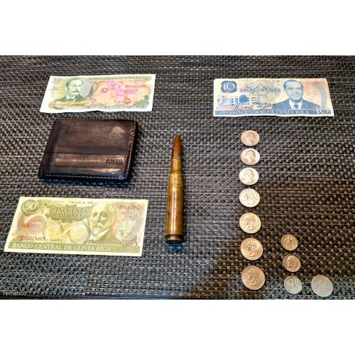 Monedas y otros